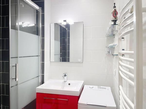 Investisseur! T2 de 39 m² vendu loué à 850 m RER A