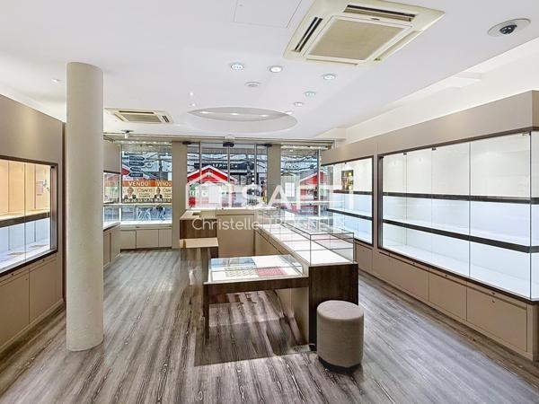 LOCAL COMMERCIAL A LA LOCATION CENTRE VILLE AMIENS