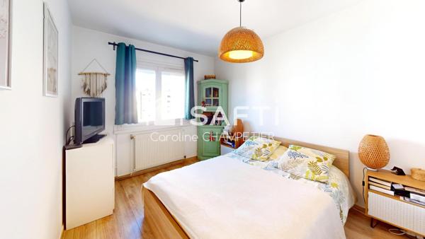 Dernier étage – Lumineux T4 de 85 m² avec loggia