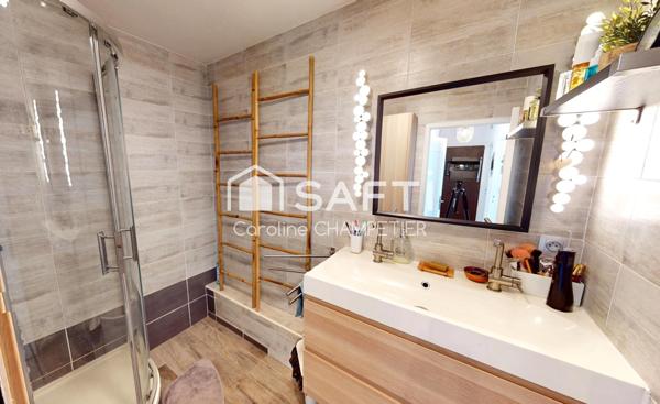 Dernier étage – Lumineux T4 de 85 m² avec loggia