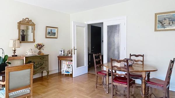 Lyon 6 – Les Belges – T4 de 95 m² avec 3 chambres, 2 balcons + Cave + Parking (en sus)