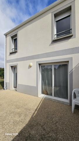 PAVILLON A ETAGE AVEC JARDIN ET GARAGE