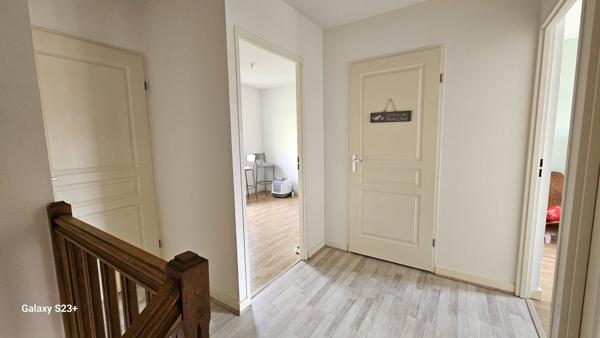 PAVILLON A ETAGE AVEC JARDIN ET GARAGE