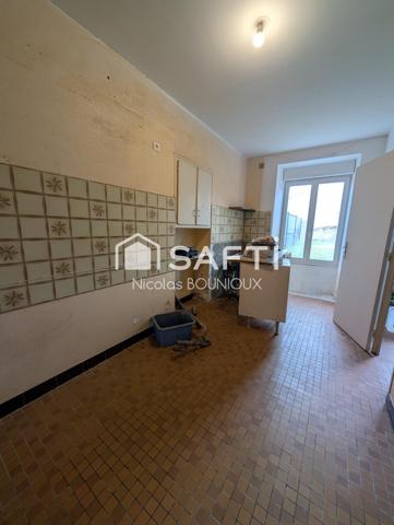 maison à restaurer de 5 pièces 3 chambres sur parcelle de 398 m2