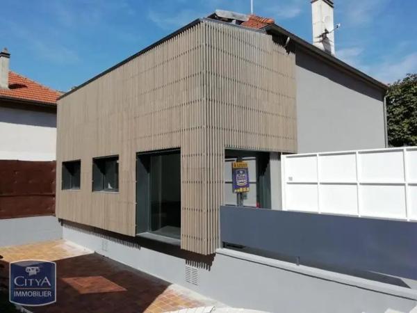 Local commercial à louer 220m²