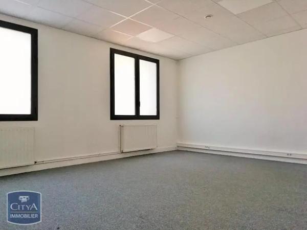 Local commercial à louer 220m²