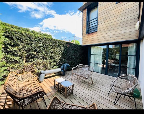 Maison contemporaine de 105m2- Calme absolu- Garage-Rooftop