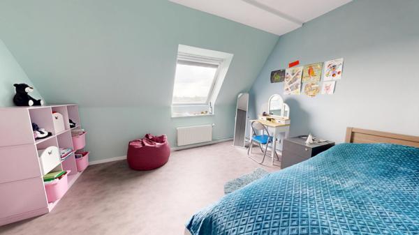 Appartement T4 en duplex avec balcon, parking et ascenseur – Wattrelos, Vieille Place