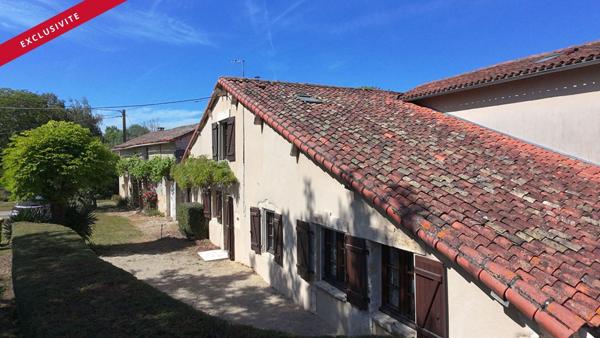 Maison d'Exception à Vendre à Champniers - 295 m² sur Terrain de 4700 m² avec Piscine
