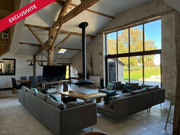 Maison d'Exception à Vendre à Champniers - 295 m² sur Terrain de 4700 m² avec Piscine