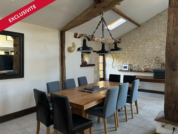 Maison d'Exception à Vendre à Champniers - 295 m² sur Terrain de 4700 m² avec Piscine