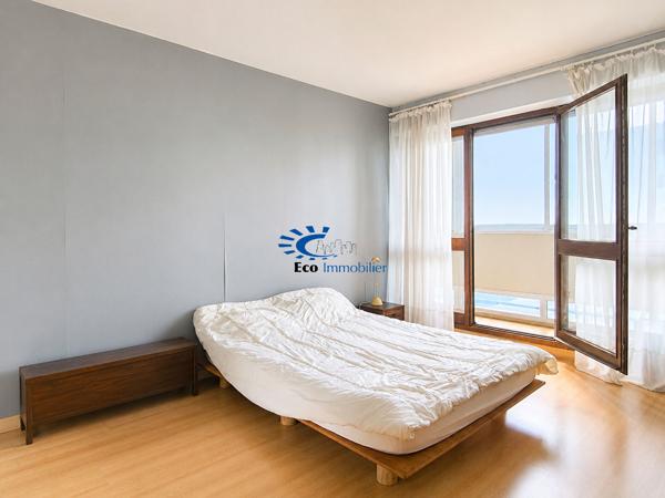 EXCLUSIVITE LA ROCHELLE - APPARTEMENT ENVIRON 99m² - BALCONS ET STATIONNEMENT La rochelle EXCLUSIVITE LA ROCHELLE - APPARTEMENT ENVIRON 99m² - BALCONS ET STATIONNEMENT La rochelle