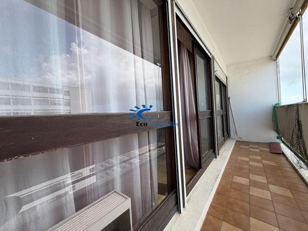 EXCLUSIVITE LA ROCHELLE - APPARTEMENT ENVIRON 99m² - BALCONS ET STATIONNEMENT La rochelle EXCLUSIVITE LA ROCHELLE - APPARTEMENT ENVIRON 99m² - BALCONS ET STATIONNEMENT La rochelle