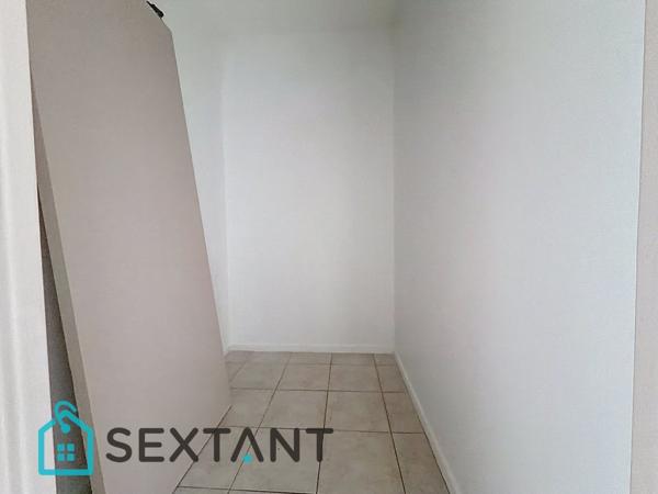 Appartement 81 m2 loué trois chambres.