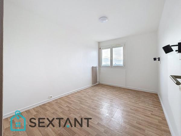 Appartement 81 m2 loué trois chambres.