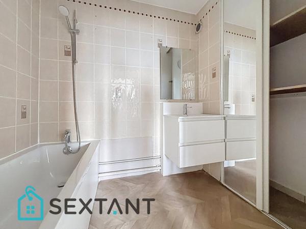 Appartement 81 m2 loué trois chambres.