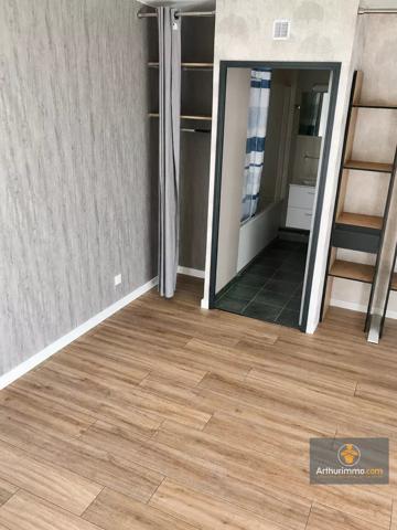 Location                                                      Appartement
                        
                                         36 m2                     à Margny-Lès-Compiègne