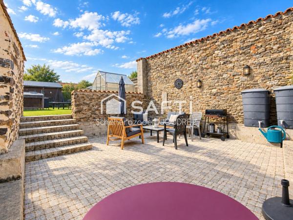 MAISON DE VILLE - 4 PIECES - TERRAIN 236M² CLOTURÉ