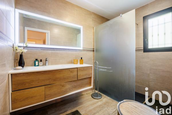 Maison à vendre 5 pièces 138 m² Saint-Zacharie