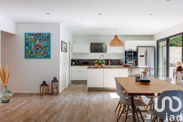 Maison à vendre 5 pièces 138 m² Saint-Zacharie