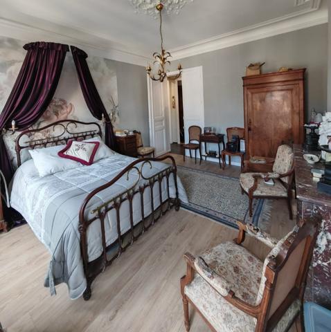 Magnifique Appartement haussmannien 110 m² + Loge indpt 33m²