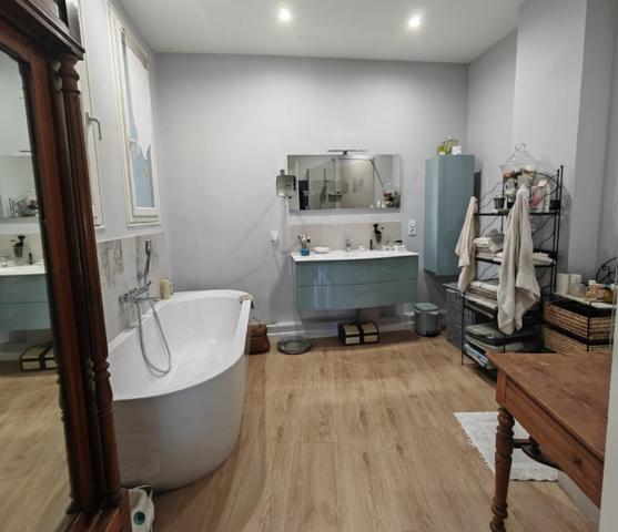 Magnifique Appartement haussmannien 110 m² + Loge indpt 33m²