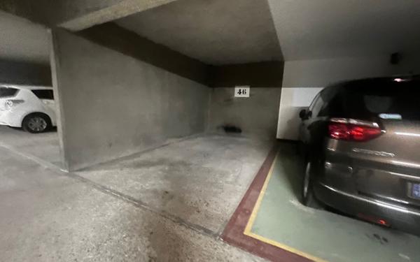 Stationnement à vendre    13,55 m2 Paris 11