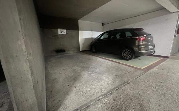 Stationnement à vendre    13,55 m2 Paris 11