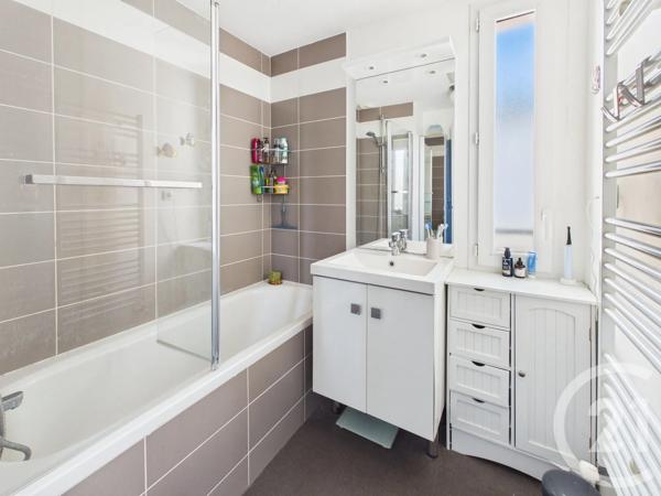 Maison à vendre  5 pièces - 94 m 2   VILLENAVE D ORNON  - 33