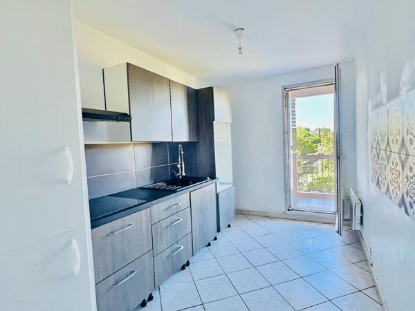 LES 3 LUCS - MARSEILLE 12- APPARTEMENT 3 PIECES - BALCON - PARKING - CAVE