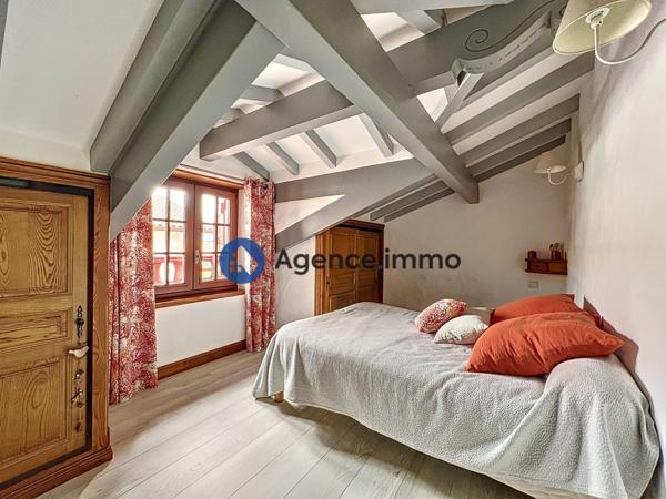 À vendre - Maison traditionnelle, 5 pièces située à Saint-Pée-sur-Nivelle (64310)