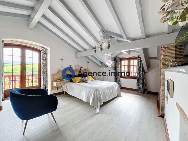 À vendre - Maison traditionnelle, 5 pièces située à Saint-Pée-sur-Nivelle (64310)