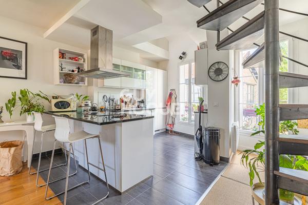 PARIS 15 CONVENTION / GEORGES BRASSENS - Beau duplex - 3 pièces 80m²