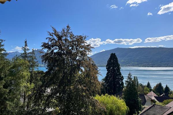 Maison d’architecte avec vue lac à réinventer
