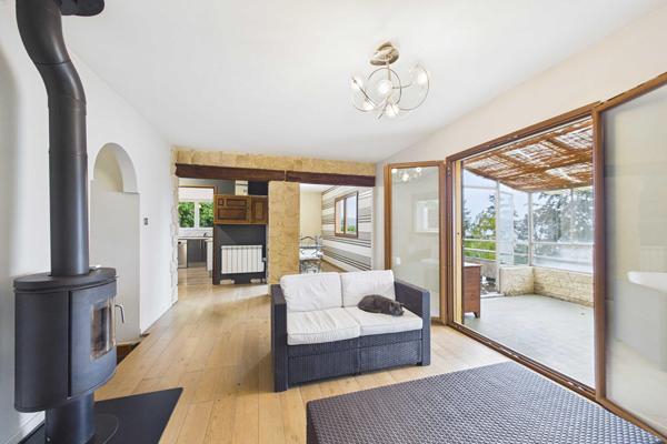 Maison d’architecte avec vue lac à réinventer