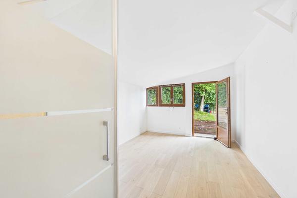 Maison d’architecte avec vue lac à réinventer