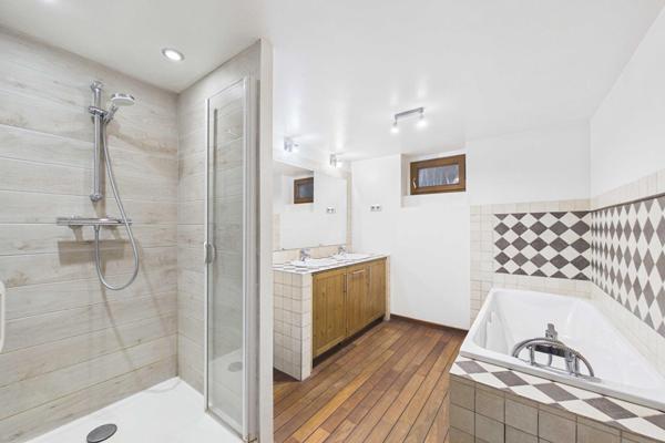 Maison d’architecte avec vue lac à réinventer