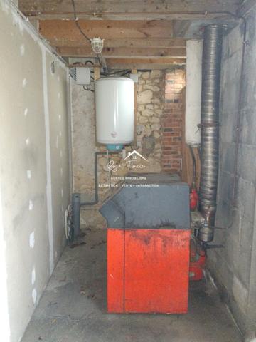 Dans un hameau, avec vue sur la campagne