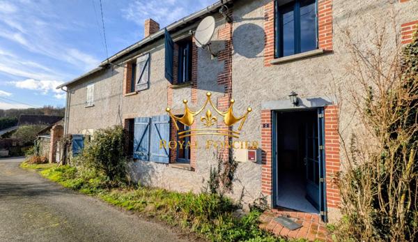 Dans un hameau, avec vue sur la campagne