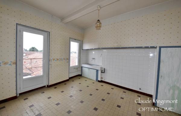 GRAND APPARTEMENT T5 A RÉNOVER EN CENTRE VILLE