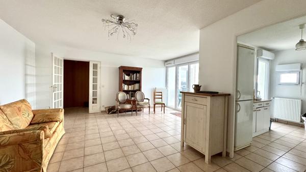 Élegant appartement avec terrasse et vue degagee