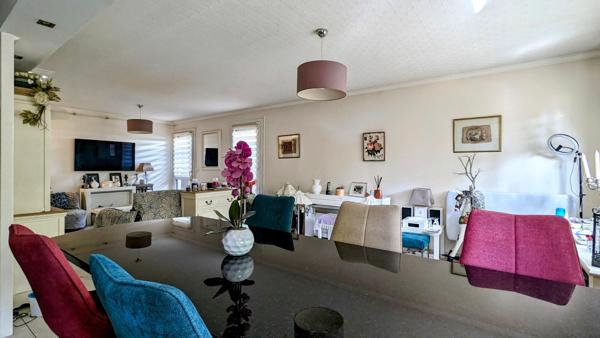 Magnifique appartement F5 avec 45 m2 d'espace extérieur