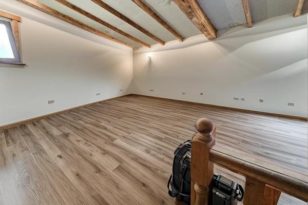 Grande maison au calme à 2 pas du village