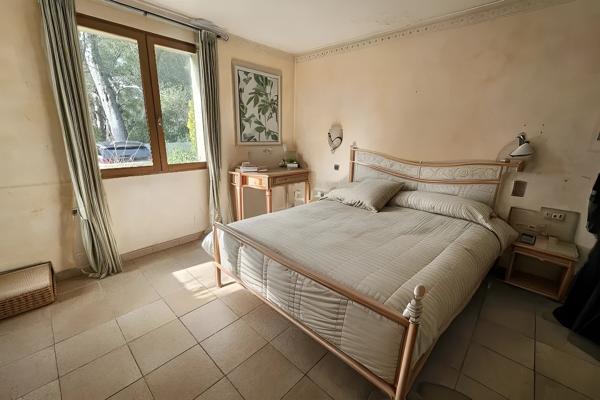 Grande maison au calme à 2 pas du village