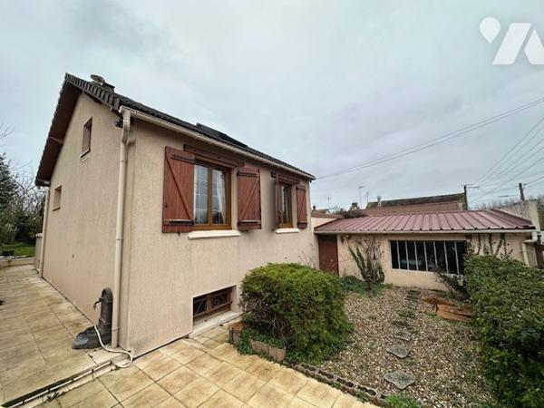 Une maison d'habitation située à LA TOMBE (77)