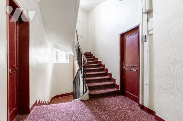 PARIS V -  SAINT VICTOR - STUDIO LOUÉ - 19 M²
Idéalement situé entre les stations de métro Jussieu e