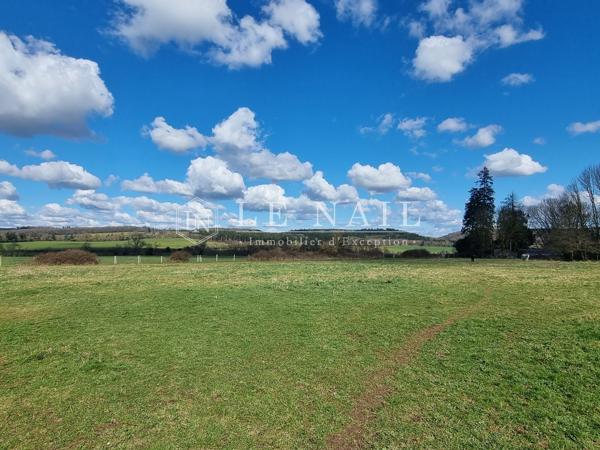 Ferme-manoir du XVIème siècle dans un site protégé de 2ha, en Suisse Normande