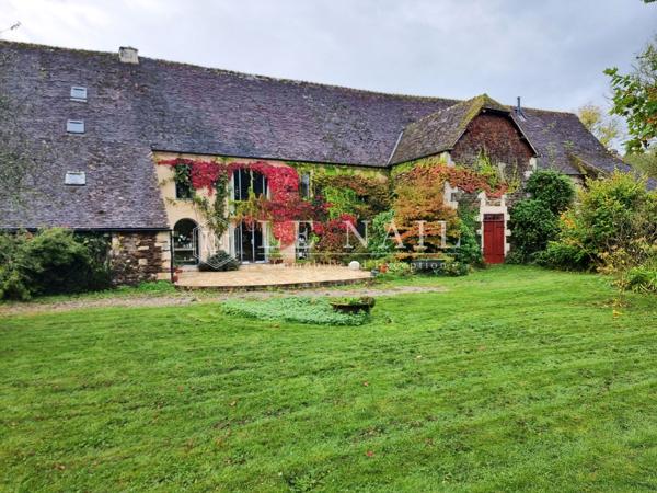 Ferme-manoir du XVIème siècle dans un site protégé de 2ha, en Suisse Normande