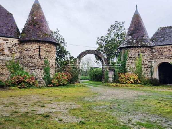 Ferme-manoir du XVIème siècle dans un site protégé de 2ha, en Suisse Normande