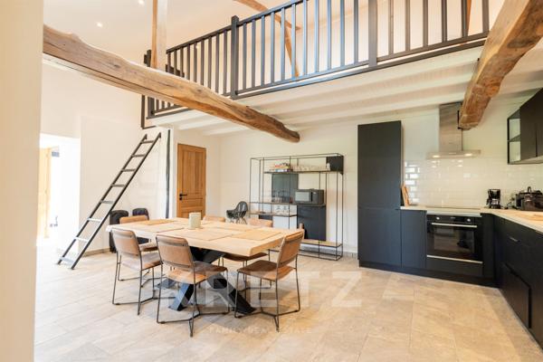 Propriété exceptionnelle 9 pièces et 22 hectares en bord de lac - Gers